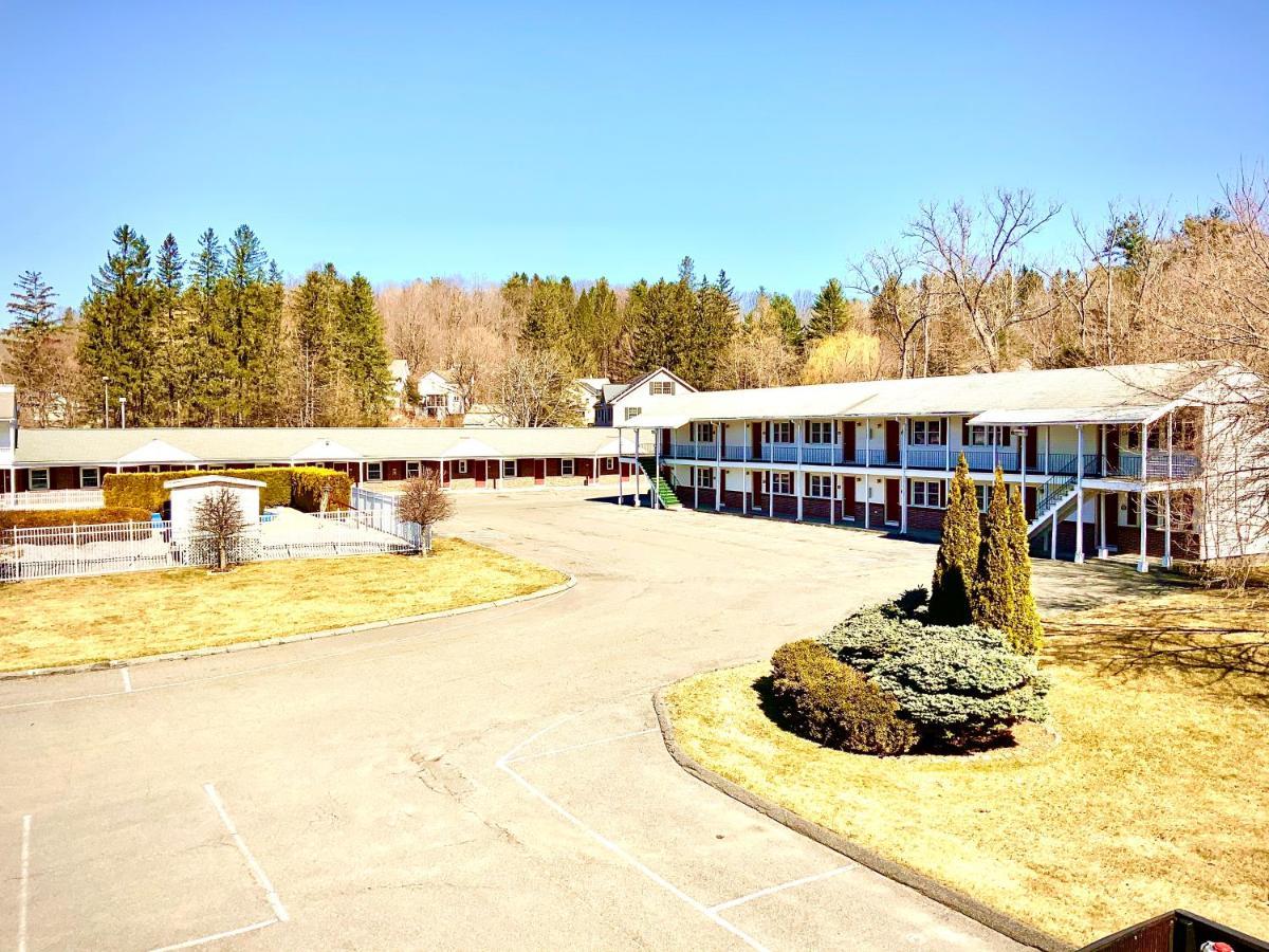 Pilgrim Inn Lee Exterior foto